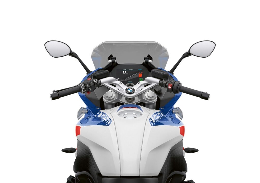 BMW R 1250 RS 2023: la RS más sofisticada 9 bmw r 1250 rs puesto conduccion