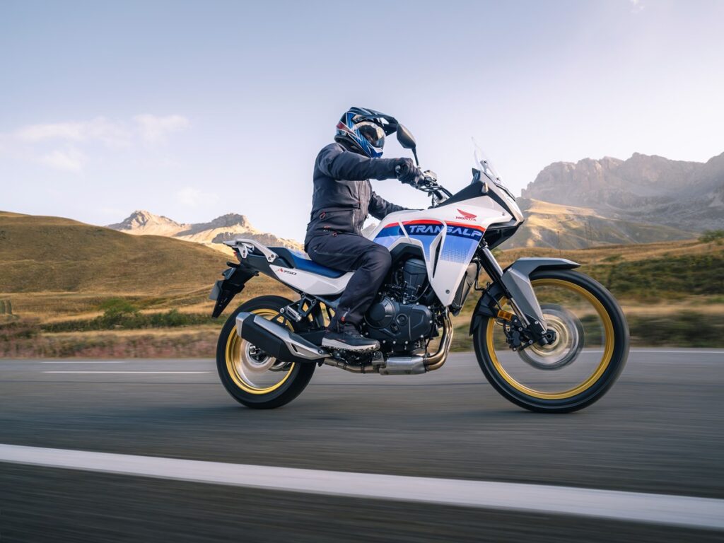 honda xl750 transalp 2023 accion carretera