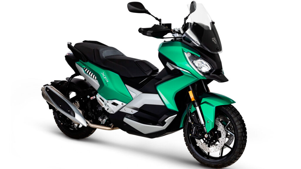 Los scooter SUV 2023 en oferta: una oportunidad para estar a la moda y beneficiarte de la movilidad urbana en moto trail, con rueda pequeña 20 Peugeot XP400 Allure