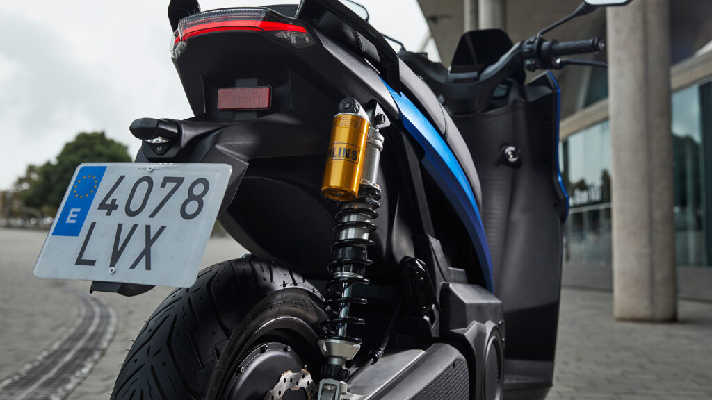 Seat Mó 125 Performance: el scooter eléctrico mejora sus prestaciones 3 seat mo 125 performance 14