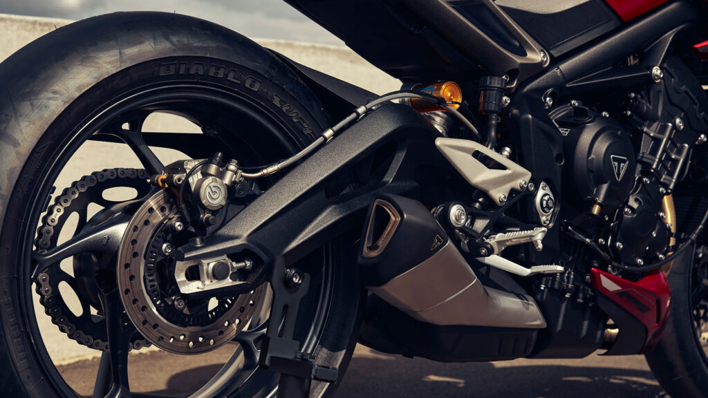 triumph street triple rs 2023 1