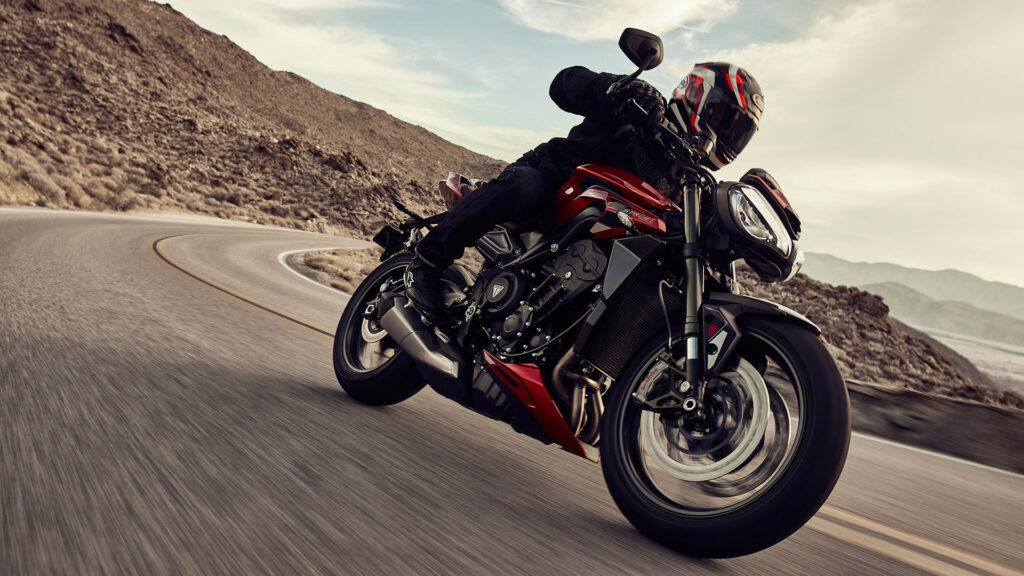 triumph street triple rs 2023