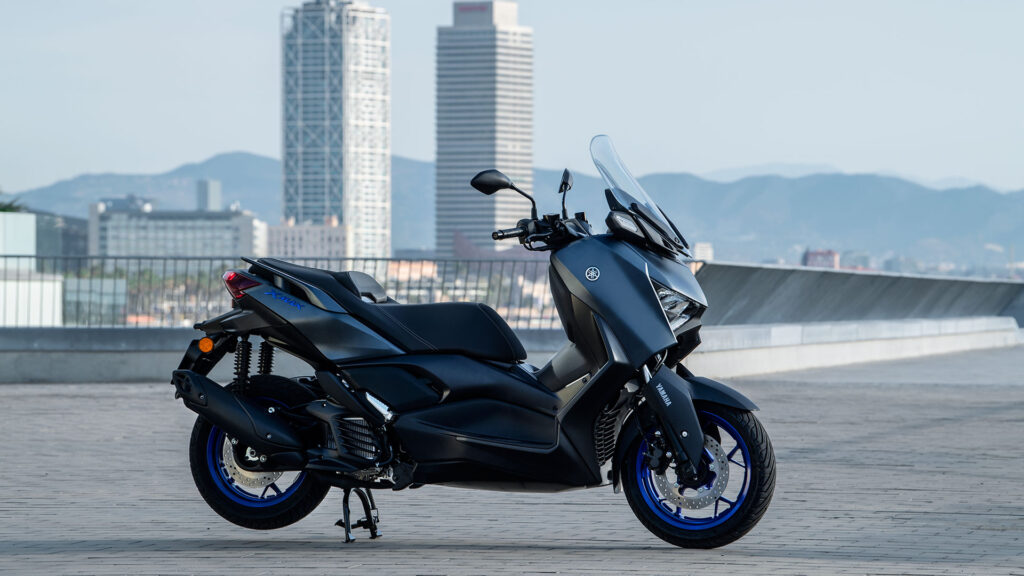 Yamaha XMAX 125 2023: dosis extra de tecnología 2 yamaha xmax 125 2023 1