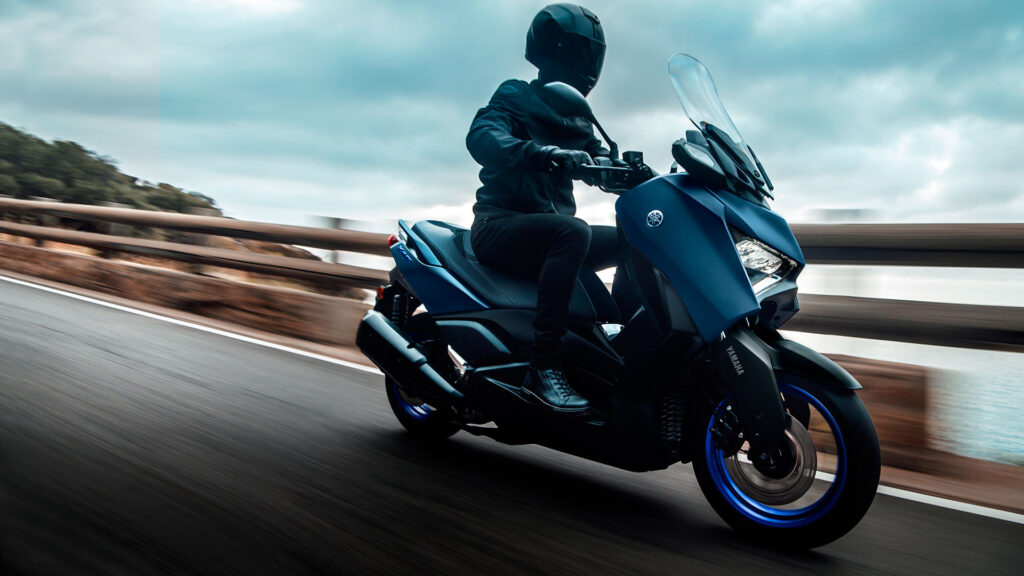 yamaha xmax 300 2023 1