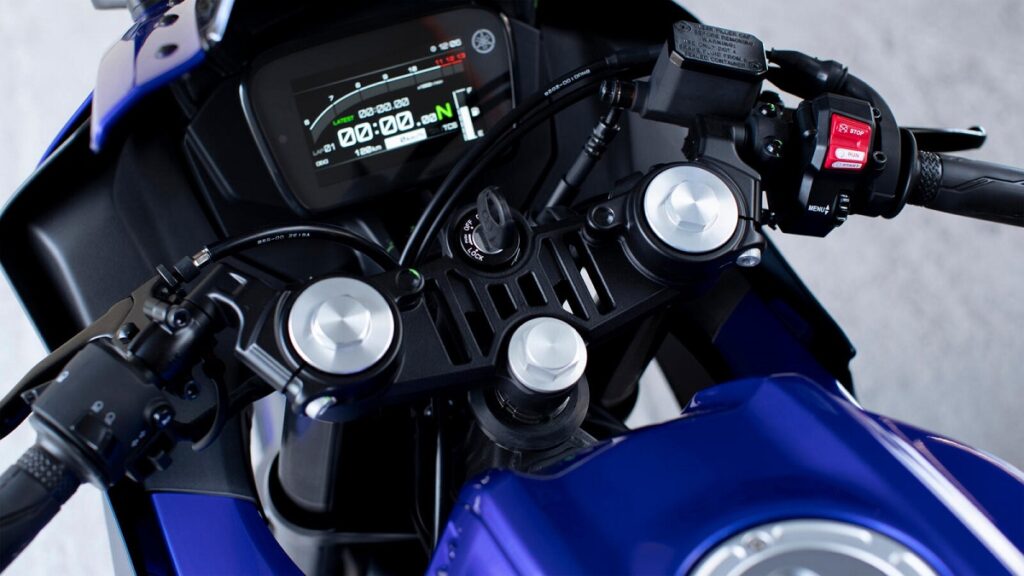 Yamaha R125 2023: cada vez más R1 13 yamaha r125 2023 instrumentacion tft