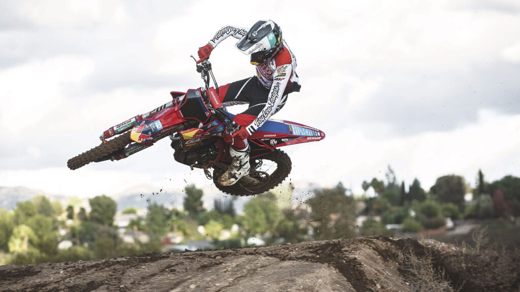 Nuevas GasGas MC 450F y MC 250F Factory Edition 2023: pisando fuerte 13 47710 Motocross MC 250F Factory Edition 2023 Action