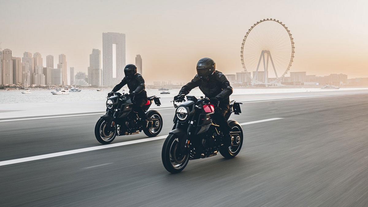 Cascos de moto raros cheap