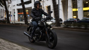 Fotos de las Moto Guzzi V7 y V9 en promoción