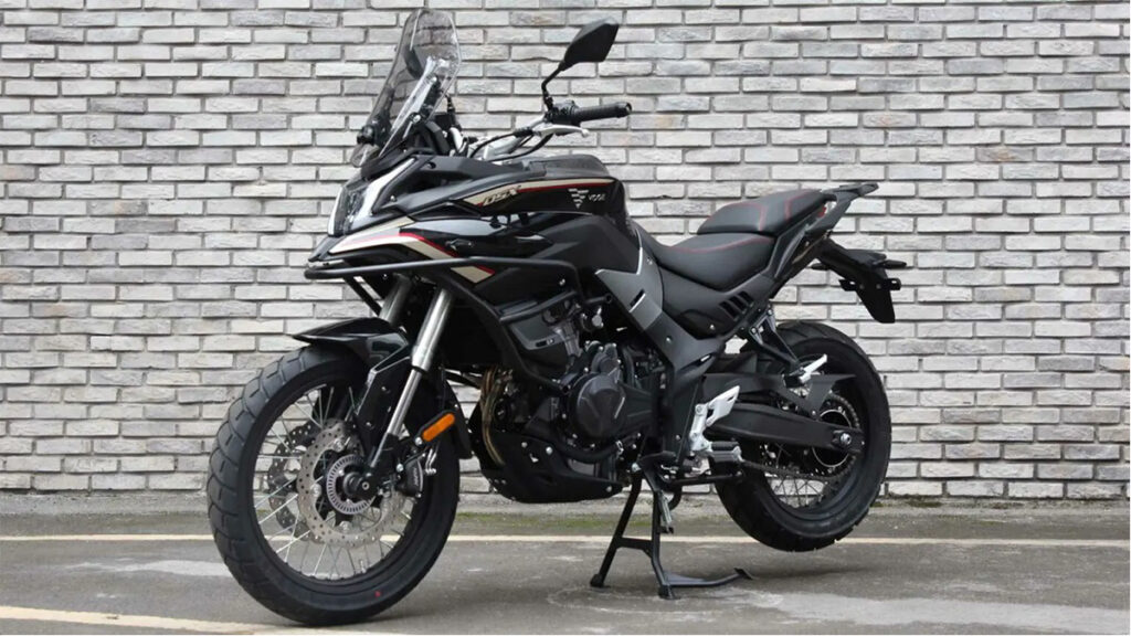 La gama de motos trail Voge para el carnet A2 viene con irresistibles ofertas hasta fin de año 15 Voge 500 DSX
