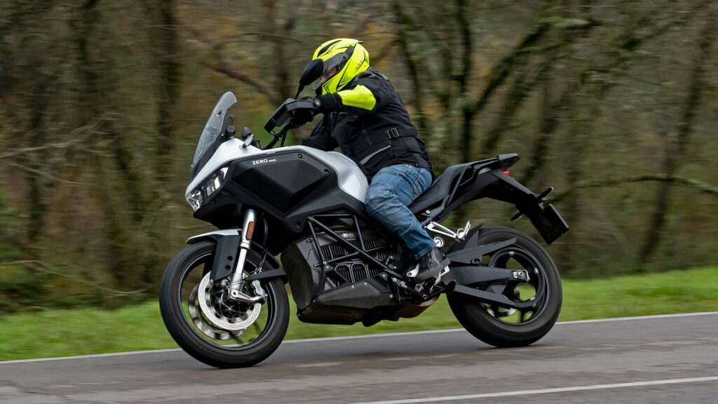 Consejos para organizar un viaje en moto eléctrica 12 ZERO-DSR-X