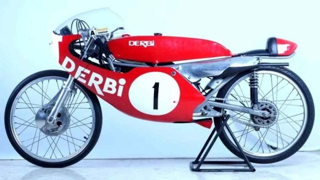 Historia de Derbi (parte 5): una época inigualable en competición 9 derbi 50 gp 1 1200x706 1