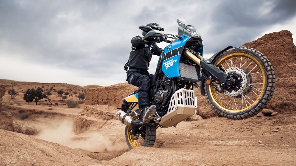 ¿Tienes una moto trail? Así debes equiparte para aprovecharla al máximo 14 equipamiento trail accion campo angular