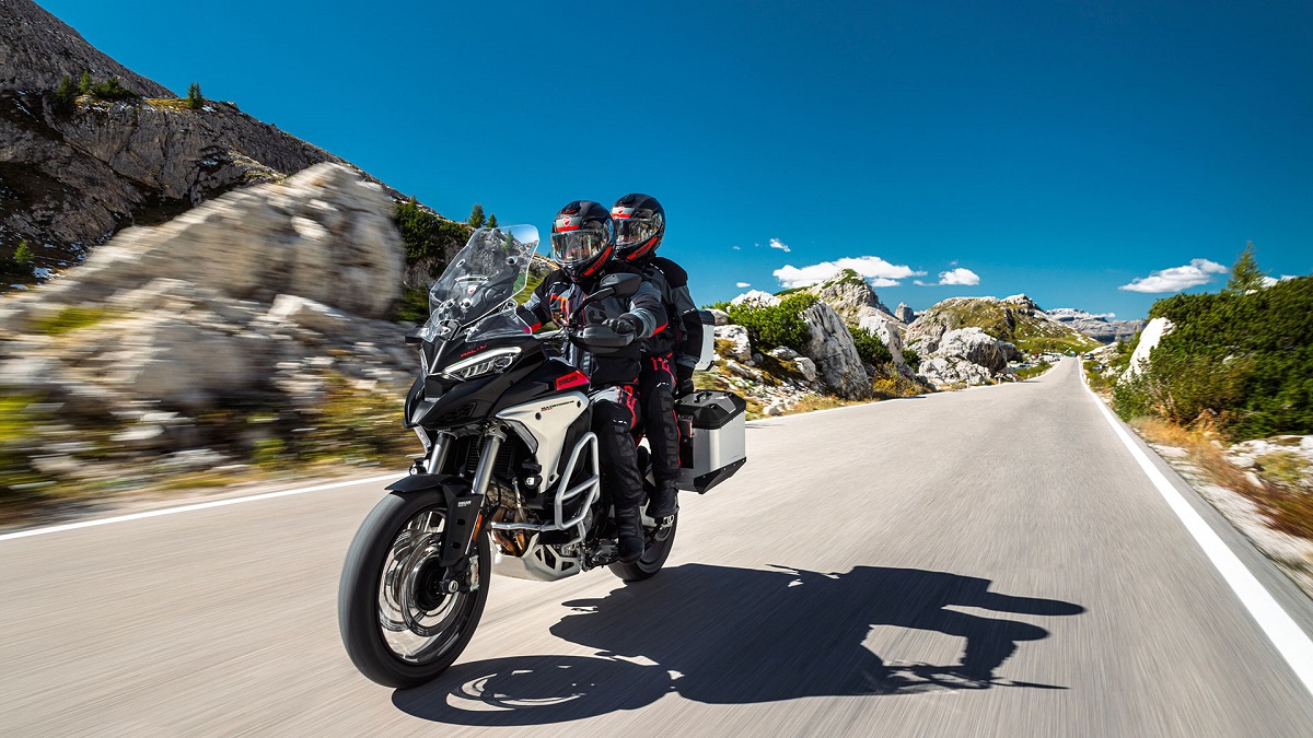 Ducati Multistrada V4 Rally, acción