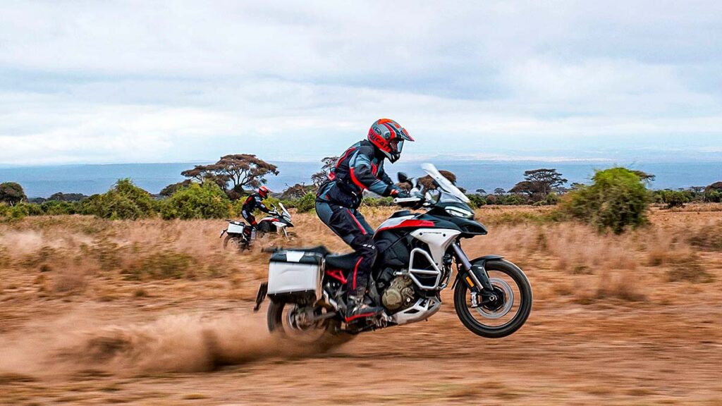 Nuevo hito para Ducati: supera por primera vez los 1.000 millones de euros en facturación 9 Ducati_Multistrada_V4_Rally-(3)
