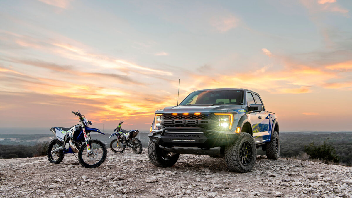 Así luce las ediciones especiales Hennessey de las Sherco 300 SE y 300 SEF 1 HennesseyVelociRaptor600ShercoEdition-002