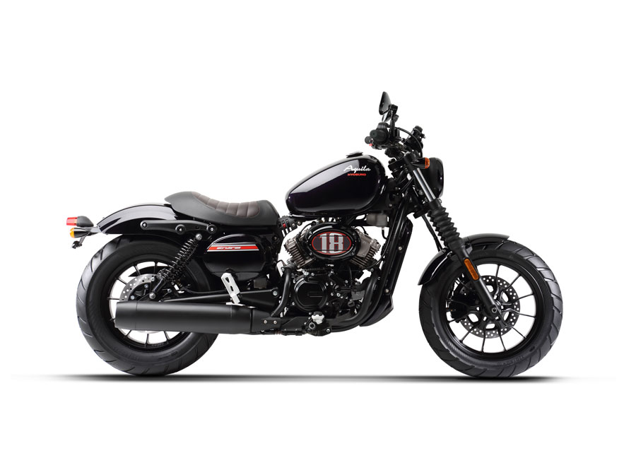 40 motos 125 con ofertas y rebajas en febrero para aprovechar tu carnet de coche 9 Hyosung Bobber GV 125S