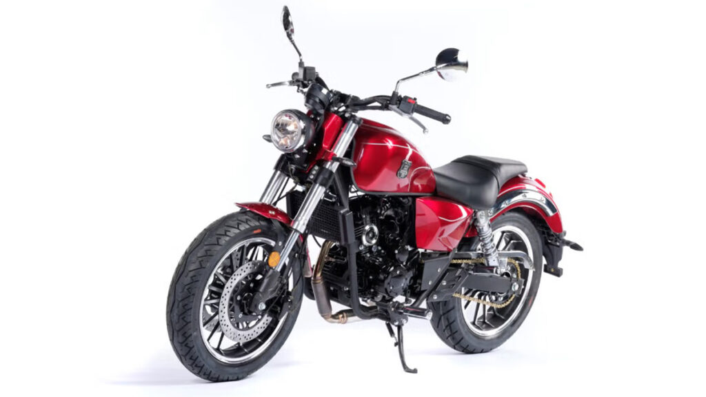 40 motos 125 con ofertas y rebajas en febrero para aprovechar tu carnet de coche 13 MITT 125 MB Twin Custom