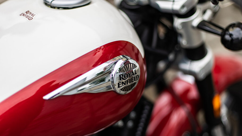 Prueba Royal Enfield Super Meteor 650: Vintage en modo Premium 13 Royal Enfield Super Meteor 650 28