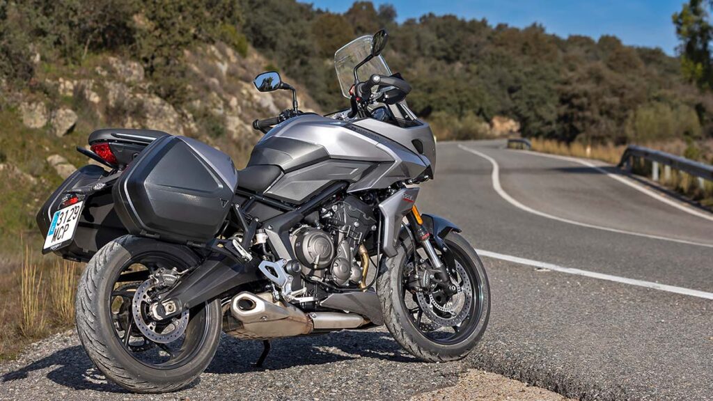 Este es el precio y las motos trail rivales de la Morbidelli MBP T1002VX 19 Triumph Tiger Sport 660