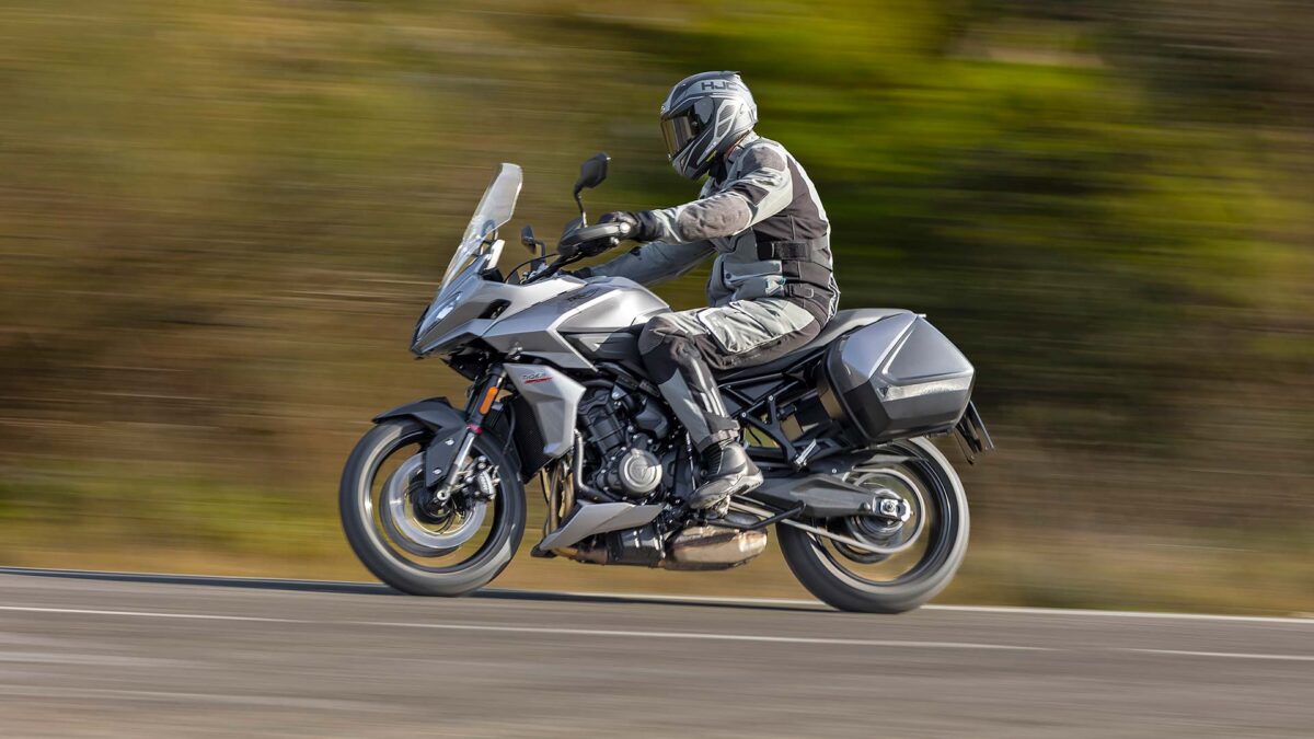 Prueba Triumph Tiger Sport 660: mucho más que una moto trail para el carnet A2