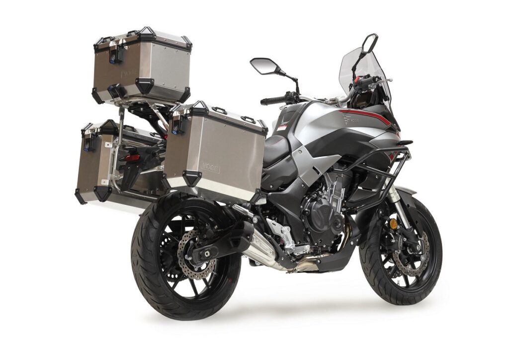 Voge 650 y 500 DS/DSX, motos trail para el carnet A2 con ofertas irresistibles 9 VOGE 500DS maletas originales trasera 2023