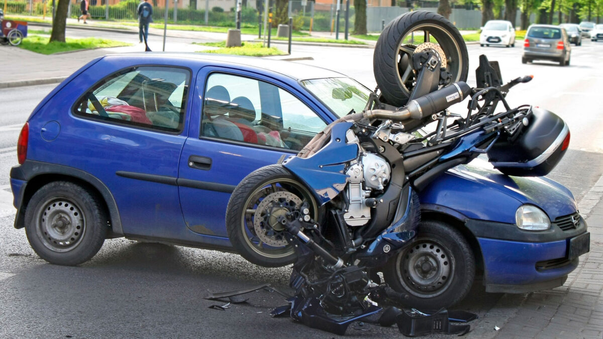 La siniestralidad en moto se redujo sensiblemente en 2022 1 accidente-moto-2023