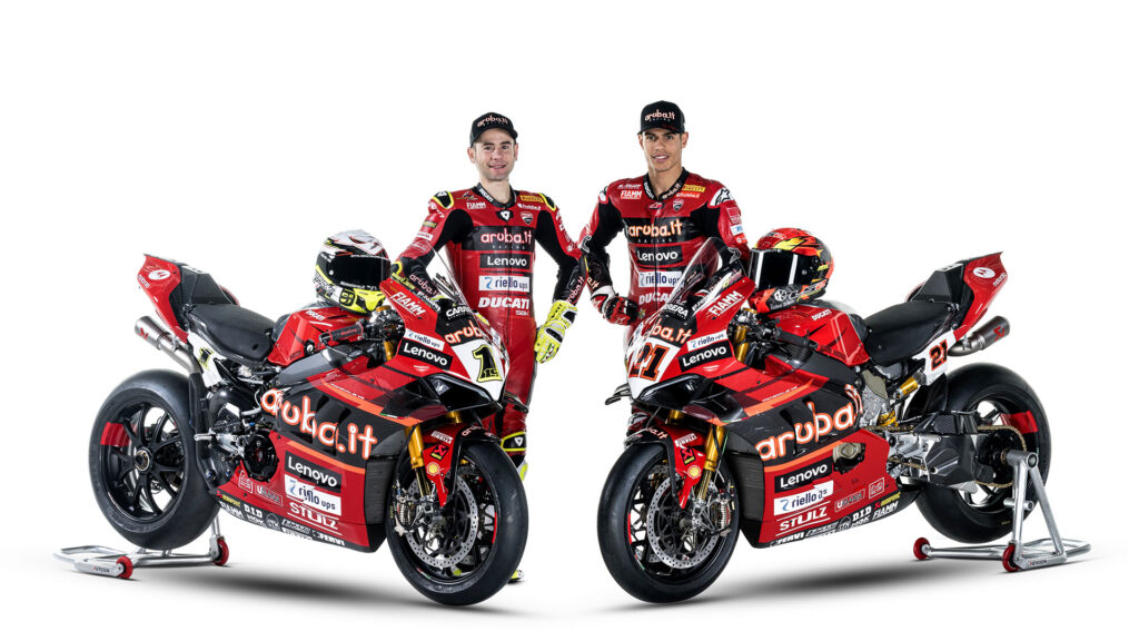 Pecco Bagnaia disputará el curso 2023 de MotoGP en el '1' 12 bautista ducati wsbk 2023 1