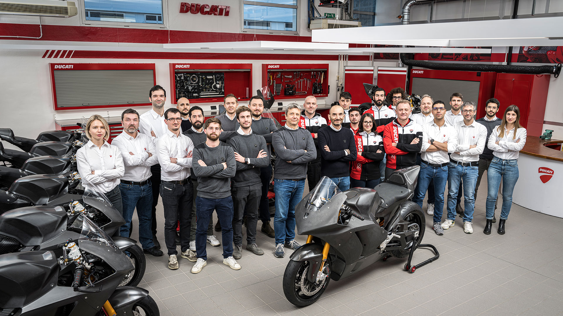 Ducati da luz verde a la producción de las motos de MotoE