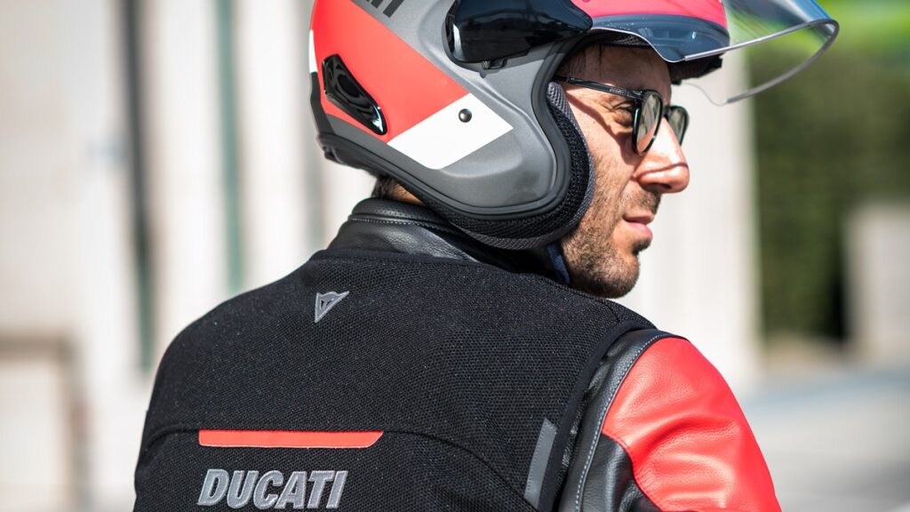 Ducati Smart Jacket, chaleco airbag