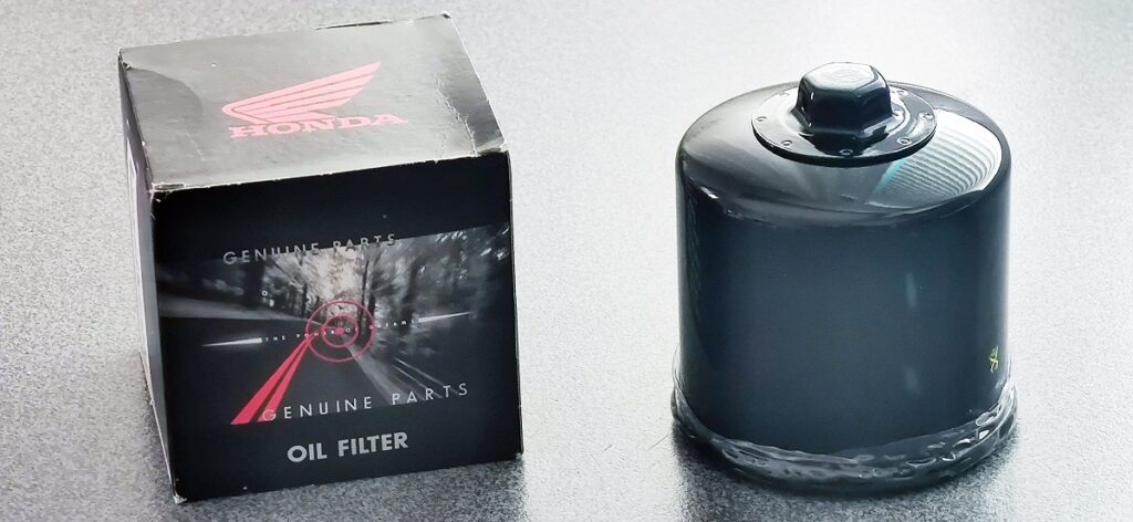 Los filtros de la moto: 10 detalles que debes saber 9 Filtro de aceite