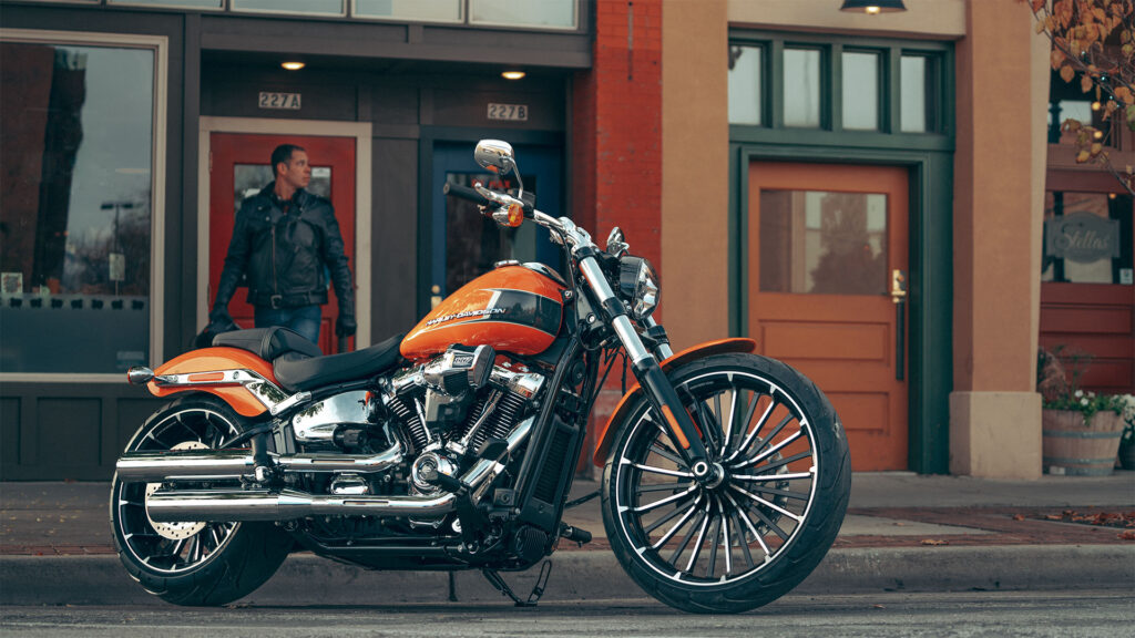 Aniversario Harley-Davidson: 120 años de pura pasión motociclista 9 harley-davidson-breakout-2023