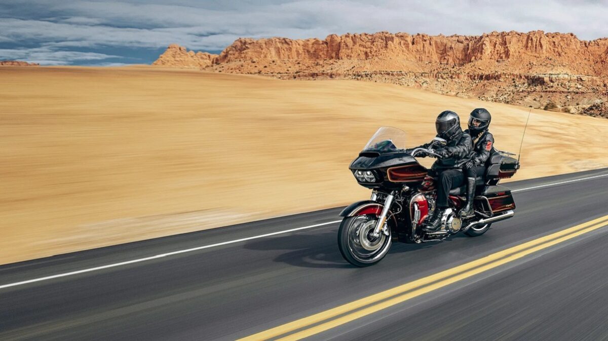 Harley-Davidson CVO Road Glide 120 Aniversario 2023