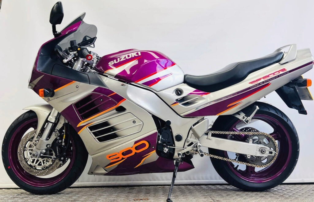 Suzuki RF600R y RF900R: motos clásicas olvidadas 9 suzuki RF900R S2 1995 lateral izquierdo