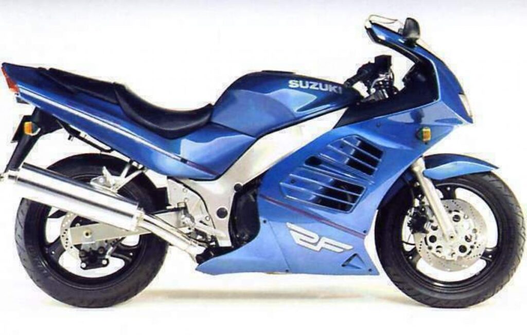 Motos olvidadas (I): los modelos de carretera que has dejado de ver por la calle hace tiempo 10 Suzuki RF600R 1993