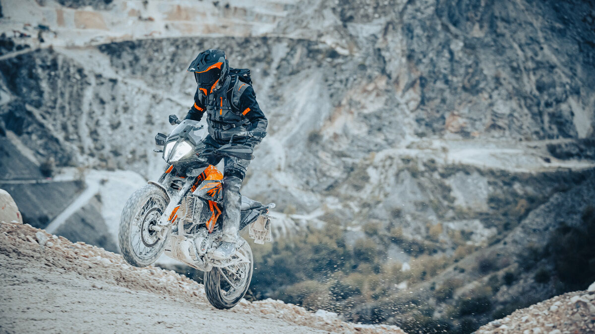 KTM 390 Adventure 2023: más campera que nunca