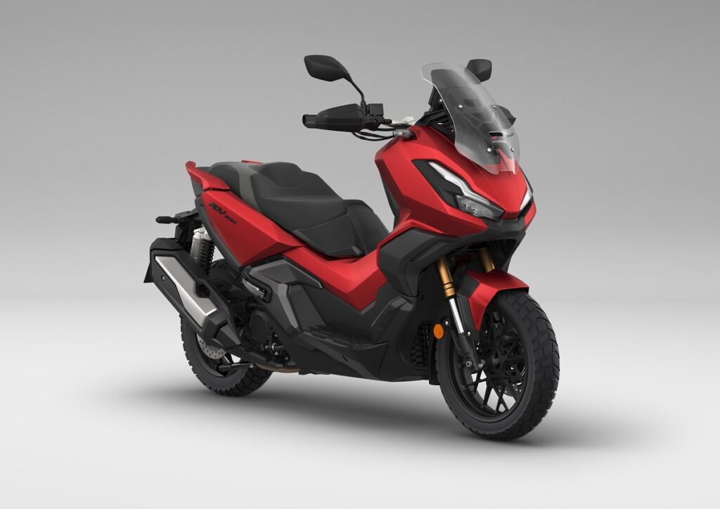 Voge SR4 Max: estos son sus precios y los scooter rivales 11 Honda ADV 350