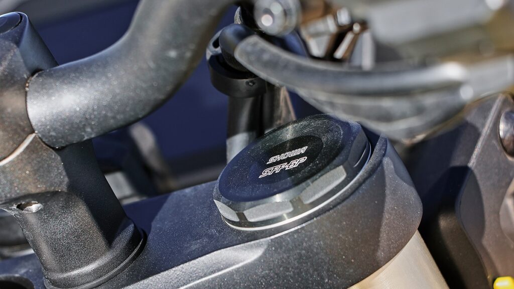 Prueba Honda CB750 Hornet: la reencarnación del abejorro 12 Honda CB750 Hornet detalle horquilla