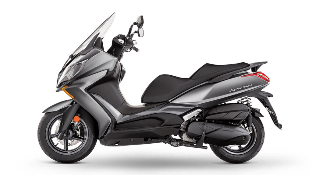 Voge SR4 Max: estos son sus precios y los scooter rivales 8 KYMCO Super Dink 350 TCS 2022
