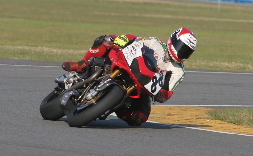 Motos clásicas olvidadas: Moto Guzzi MGS-01 15 Moto Guzzi Daytona Guareschi Moto 2006