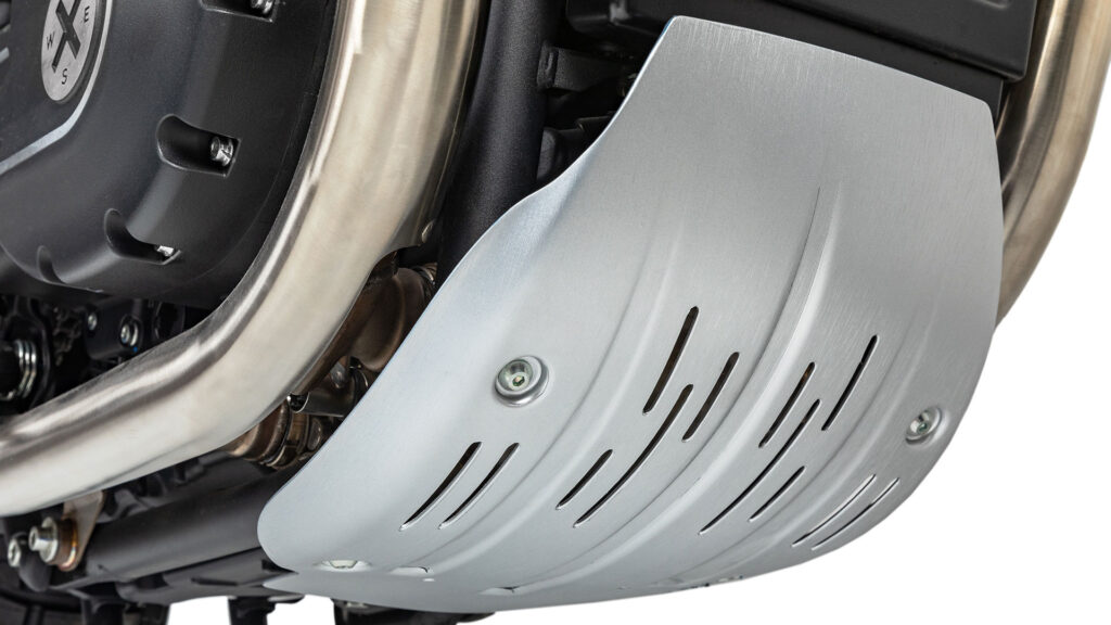 Brixton anuncia su gama de accesorios para la Cromwell 1200 12 NDP_Como_personalizar_tu_Cromwell_1200_09