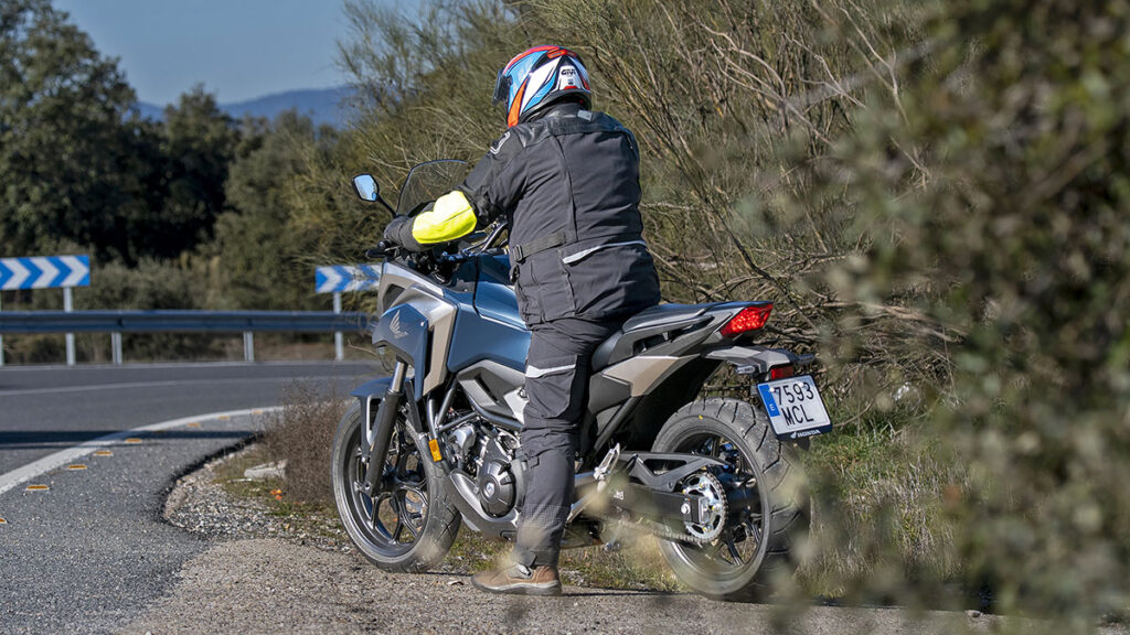 Prueba Honda NC 750 X DCT 2023: Perfecta desconocida 14 Prueba Honda NC750X DCT 2023 (12)