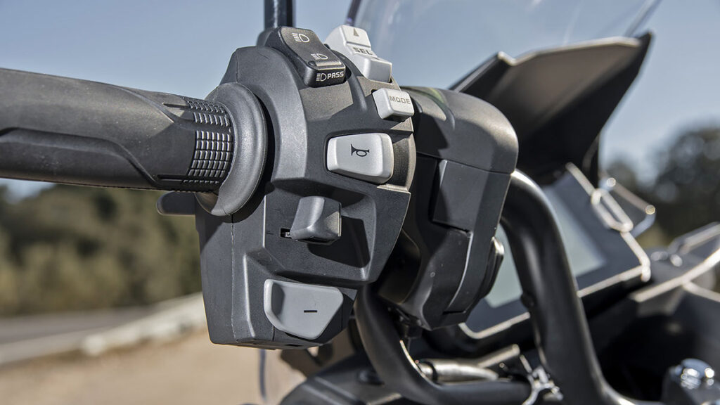 Prueba Honda NC 750 X DCT 2023: Perfecta desconocida 11 Prueba Honda NC750X DCT 2023 (28)