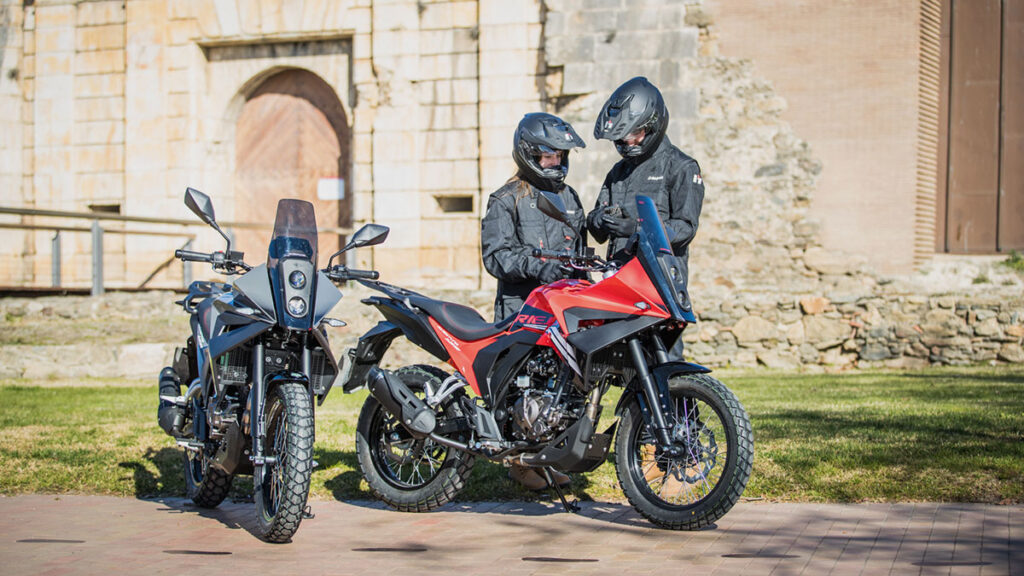 Rieju Aventura 125 2023: trail ligera sin límites por menos de 4.000 euros 9 Rieju Aventura 125 1