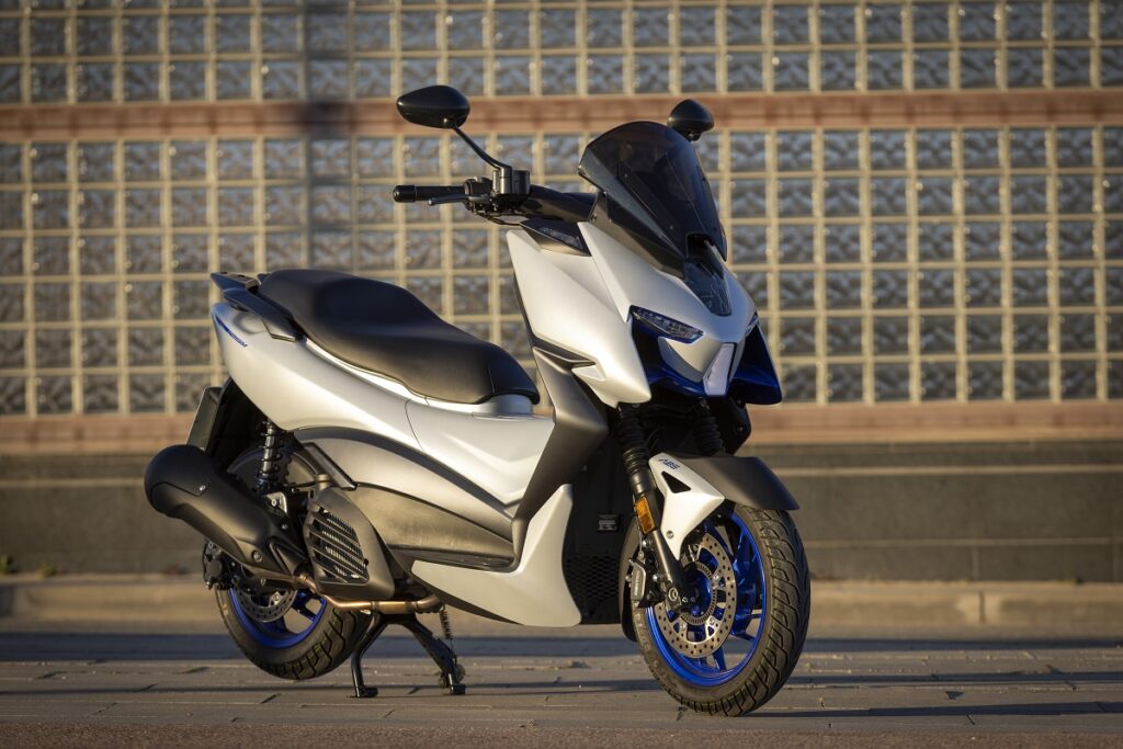 Prueba scooter Zontes M125: De todo, por poco, para casi todos 8 Zontes M125