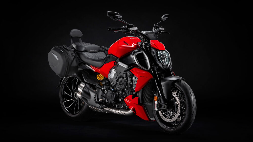 Accesorios para la Ducati Diavel V4: sácale todo el jugo a la cruiser italiana 11 accesorios-ducati-diavel-v4-2023-1