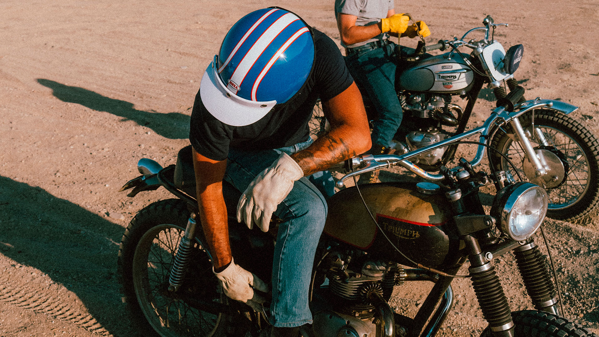 Bell y Steve McQueen Estate se alían: cascos y prendas moteras en honor al King of Cool 8 bell-custom-500-mcqueen-1