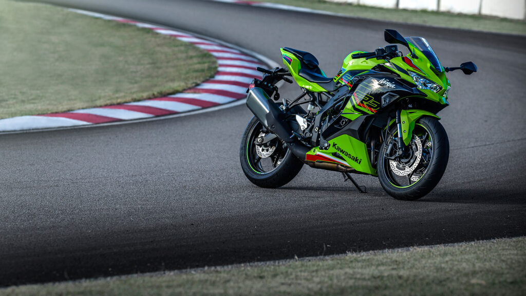 Kawasaki Ninja ZX-4R 2023: dosis extra de deportividad para el segmento de media cilindrada 3 hi 24MY Ninja ZX 4RR 2