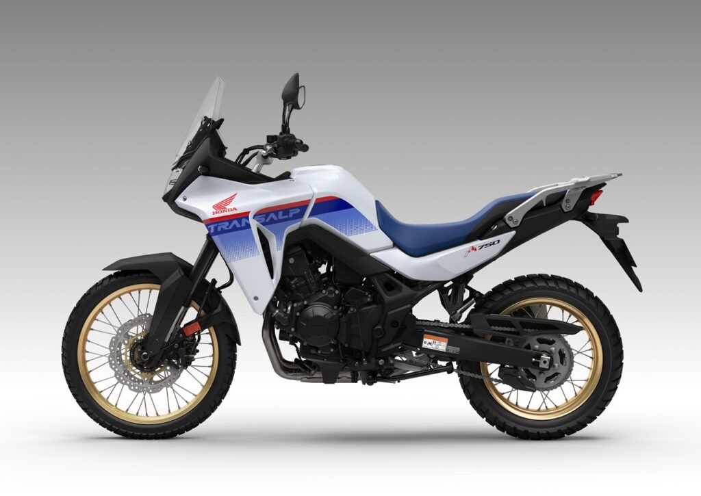 Suzuki V-Strom 1050 Tech/DE: estos son los precios y sus motos rivales 13 Honda XL750 Transalp 2023