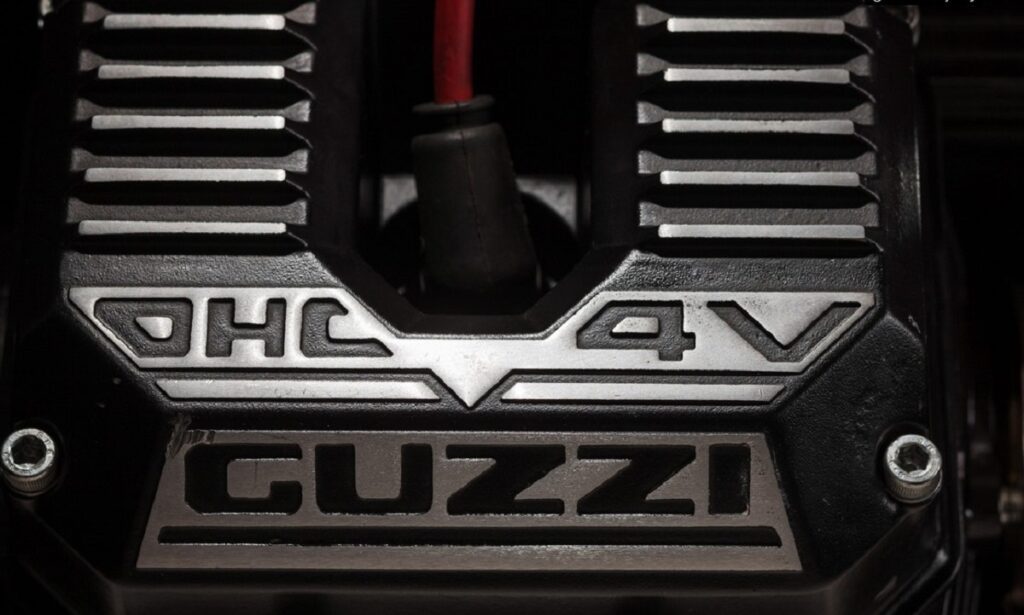 Motos clásicas olvidadas: Moto Guzzi MGS-01 17 moto guzzi mgs 01 corsa culata