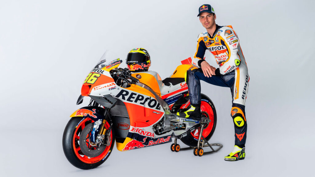 El equipo Repsol Honda de MotoGP presenta sus colores para la temporada 2023 9 presentacion honda motogp 2023 1